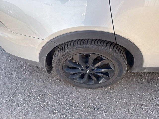 Used 2019 Silver Kia S image 15