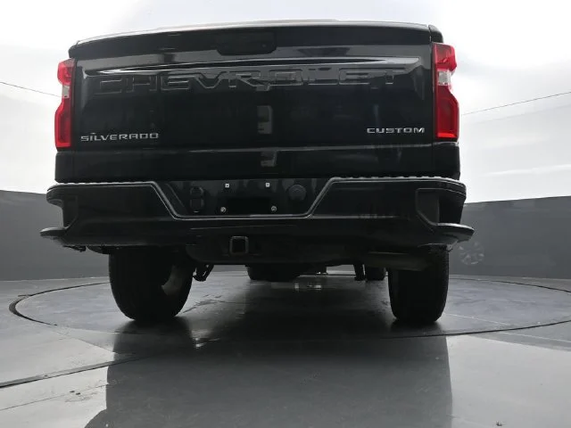 Used 2020  Chevrolet Custom image 36