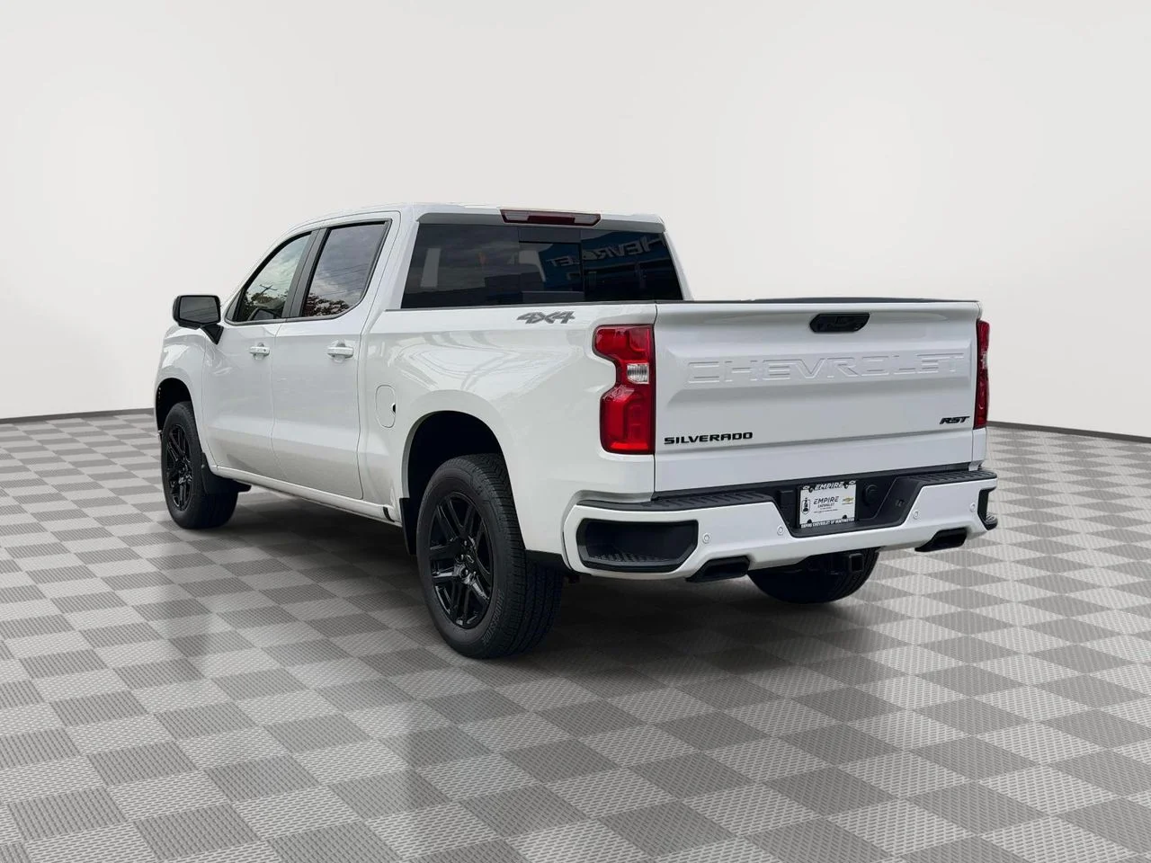 Used 2026 Summit White Chevrolet 4WD Crew Cab Short Bed RST image 5