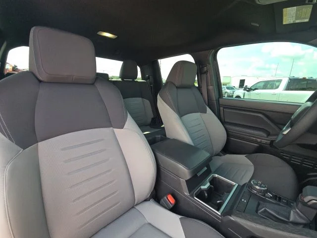 Used 2025  Toyota  image 19