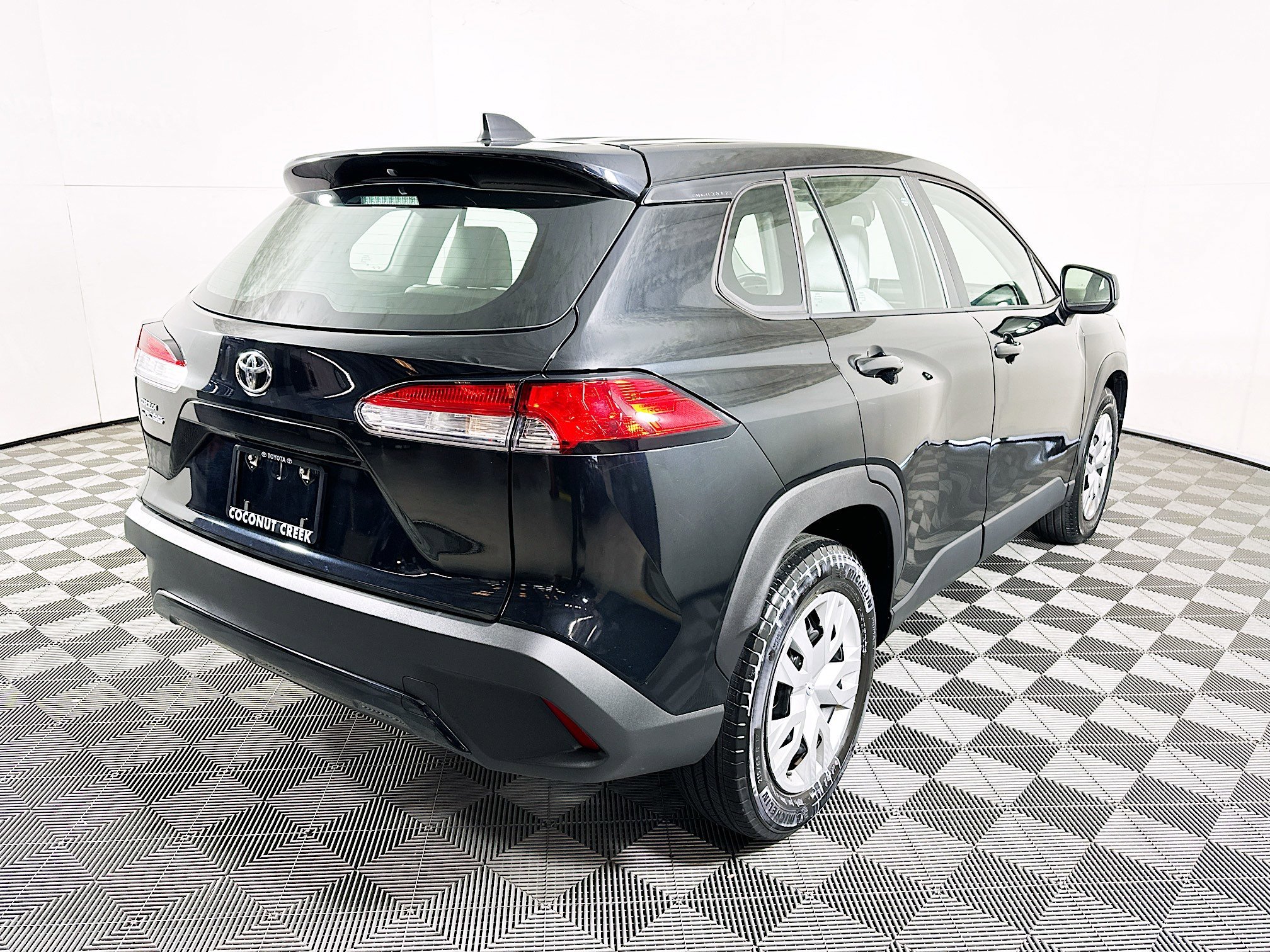 2023 Toyota Corolla thumbnail 5