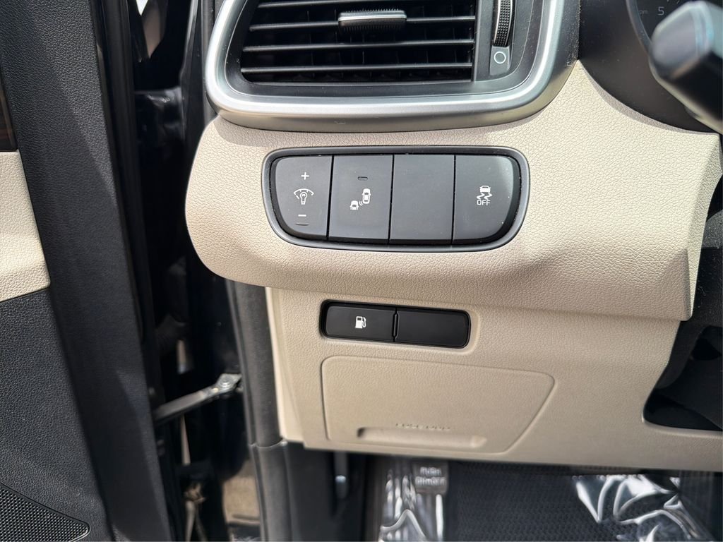 Used 2019 Ebony Black Kia LX image 17