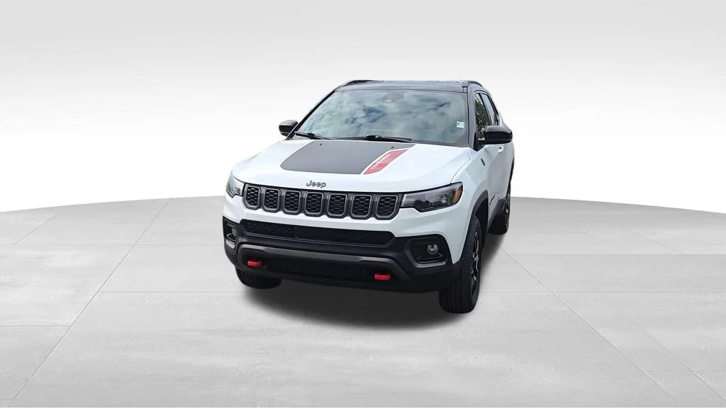 Used 2025 White Jeep Trailhawk image 3