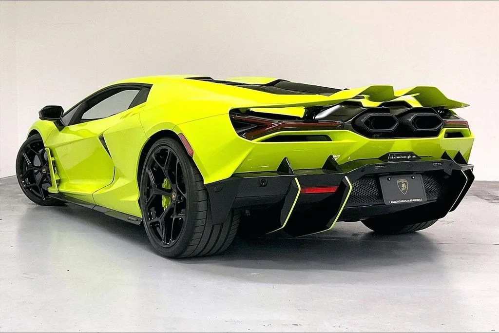 2025 Lamborghini Revuelto Base - Photo 6
