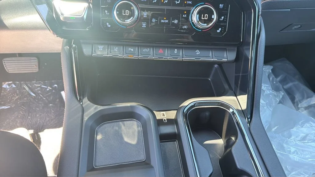 2026 GMC Sierra 2500HD AT4 - Photo 23