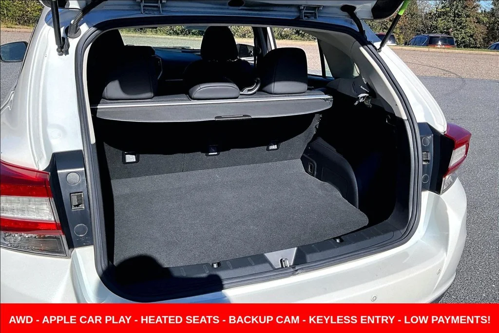 Used 2019 White Subaru 2.0i Limited image 27