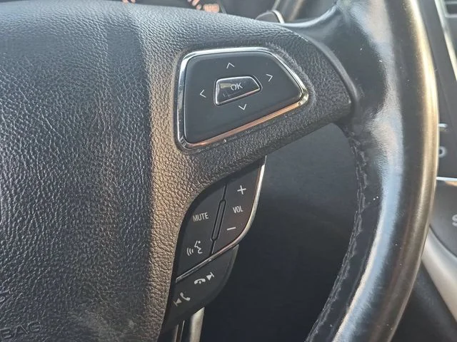 Used 2017 Silver Lincoln Reserve image 19