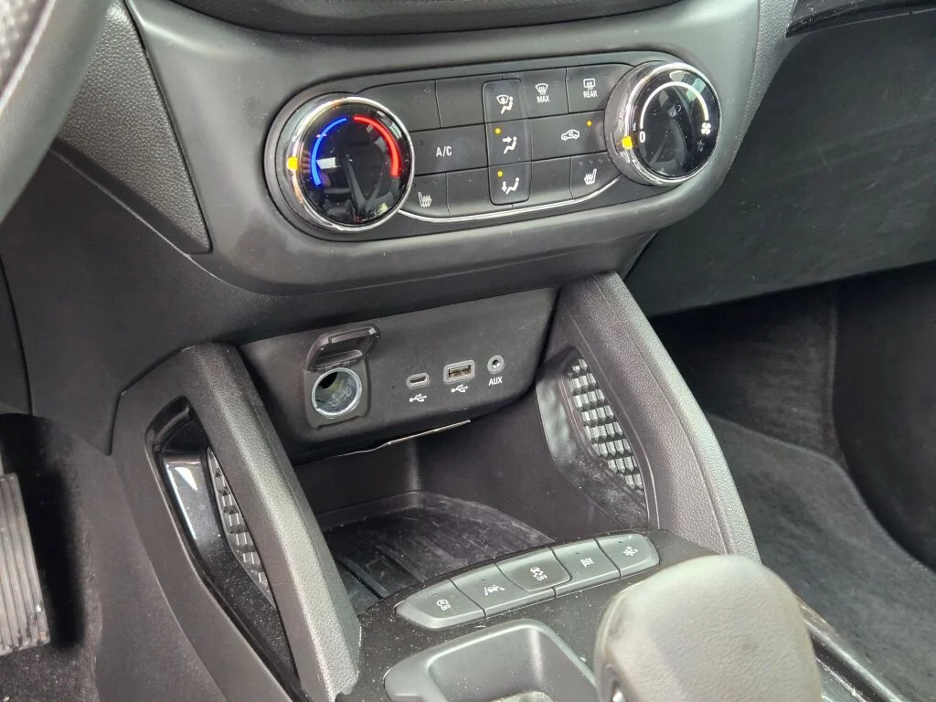 Used 2022 Black Chevrolet LT image 24