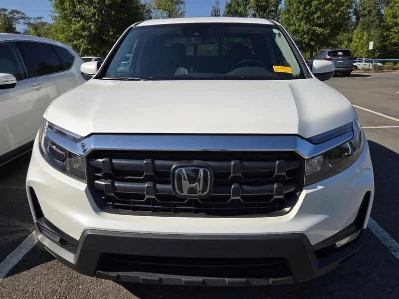 Used 2024 Platinum White Pearl Honda RTL image 7