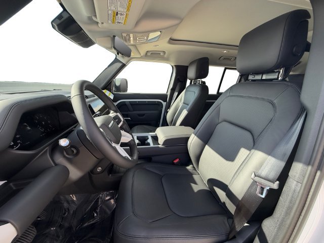 New 2026 Fuji White Land Rover S image 10