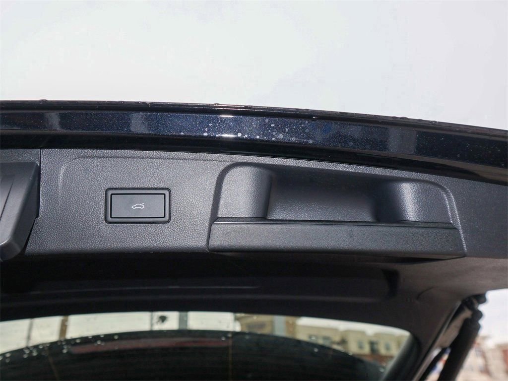 New 2026 Black Volkswagen 2.0T SEL image 10