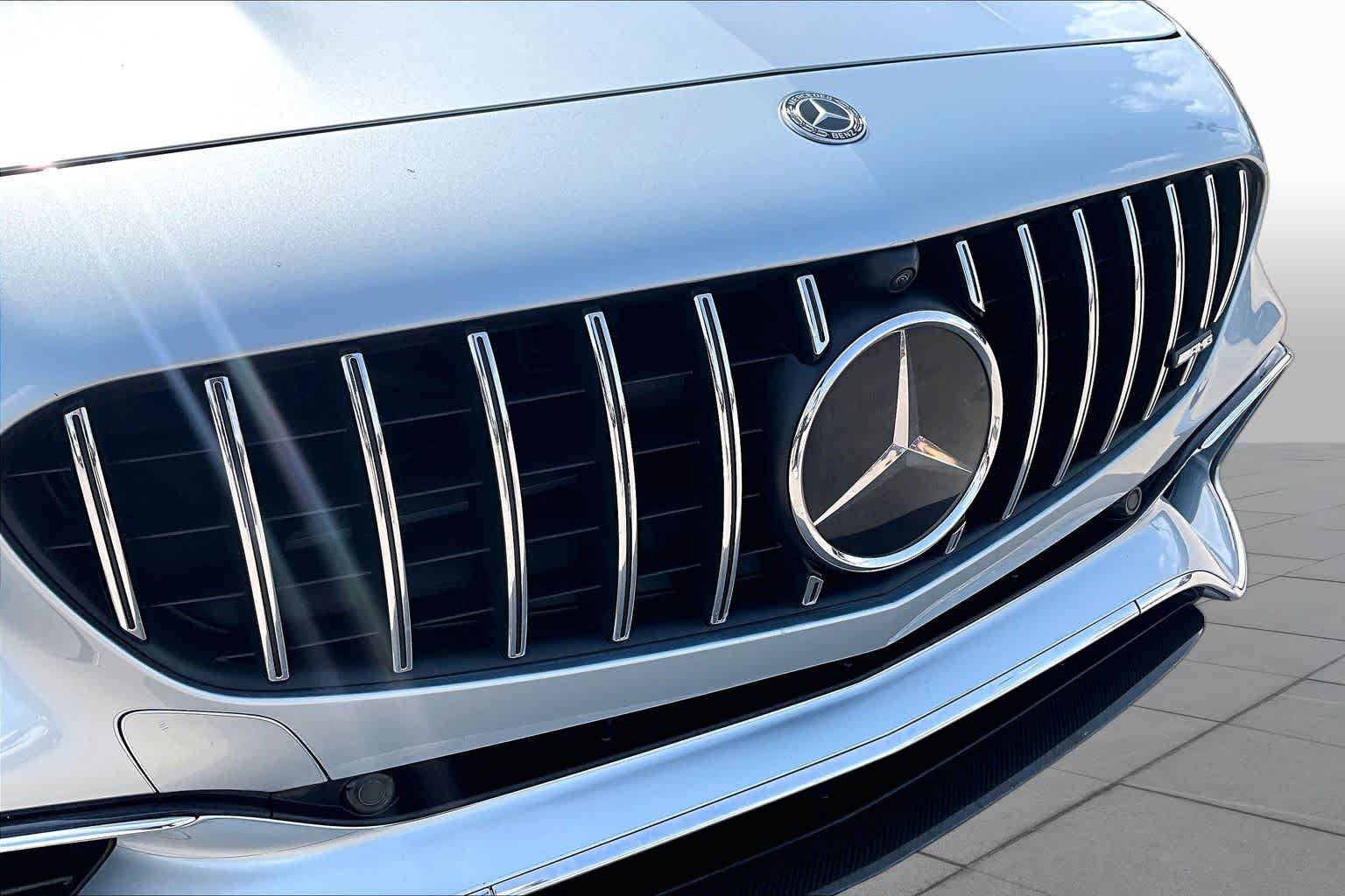 Used 2018 Diamond Silver Metallic Mercedes-Benz AMG® S 63 image 30