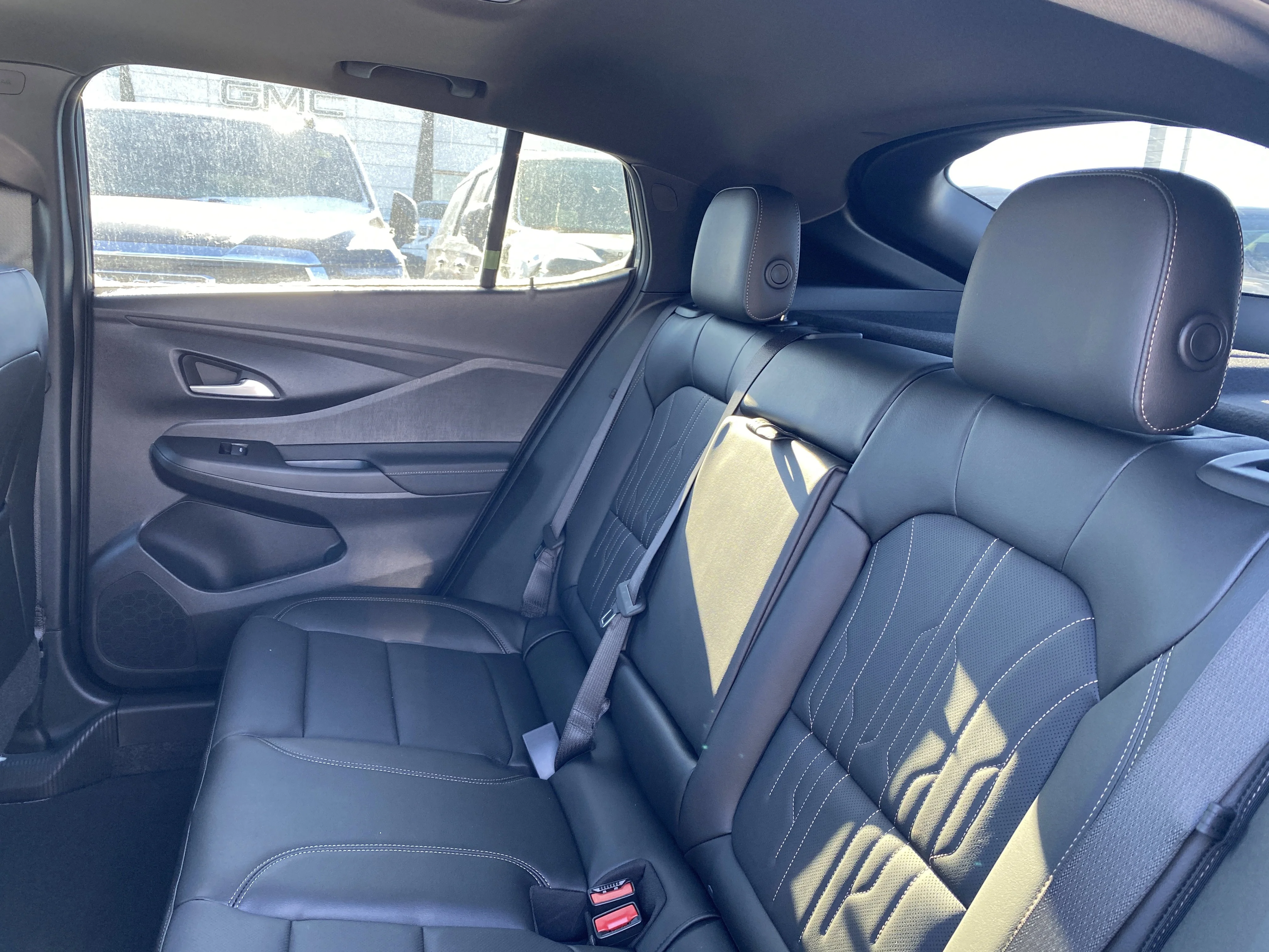 New 2026 MOONSTONE GREY METALLIC Buick Avenir image 27