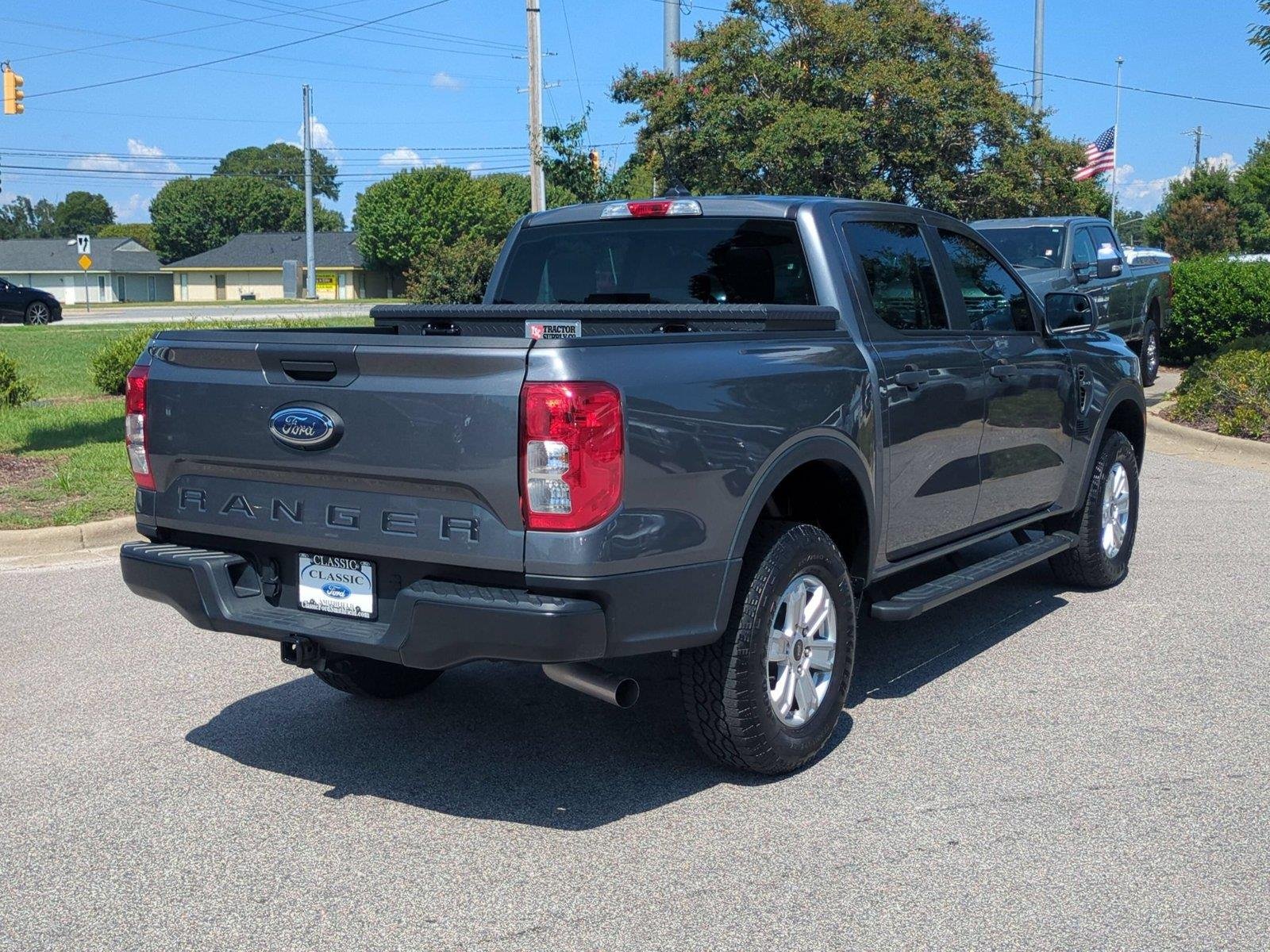 Used 2025 Carbonized Gray Ford XL image 5