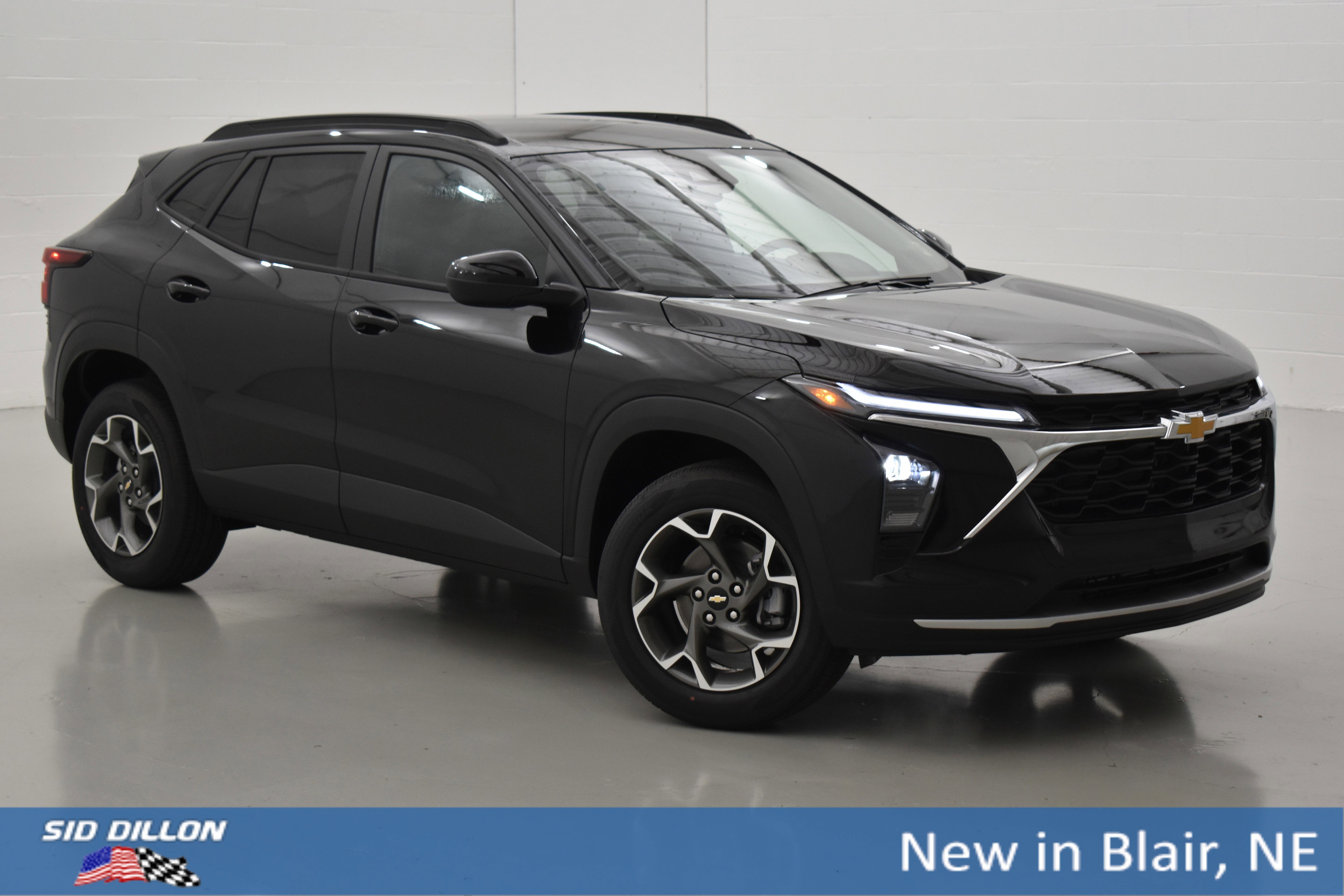 New 2026 Mosaic Black Metallic Chevrolet LT image 11