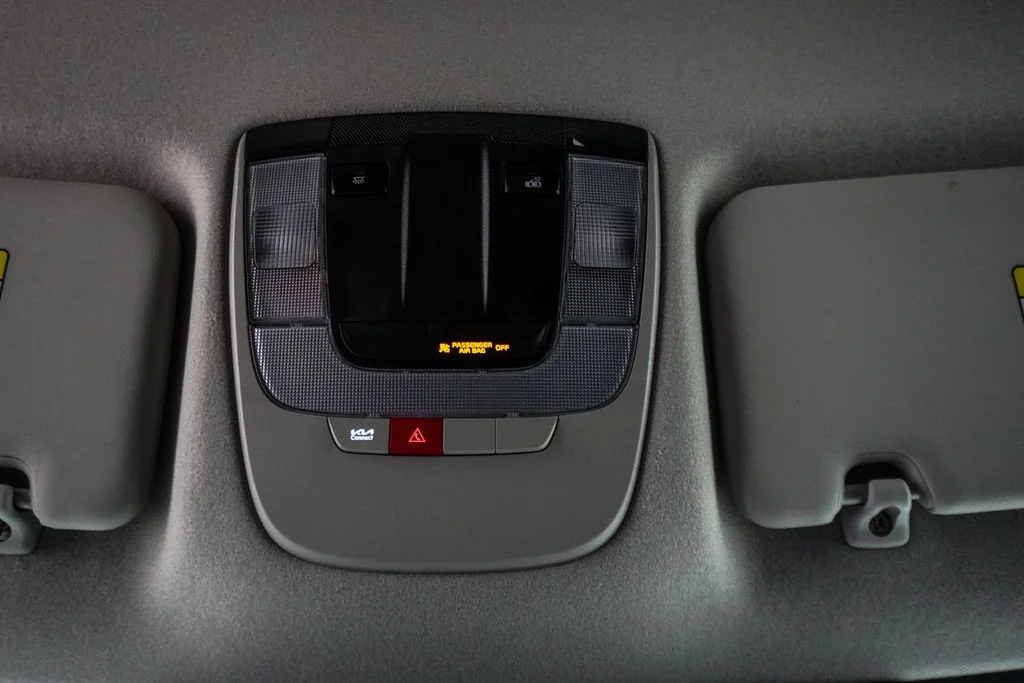 Used 2024 Gray Kia Wind image 26