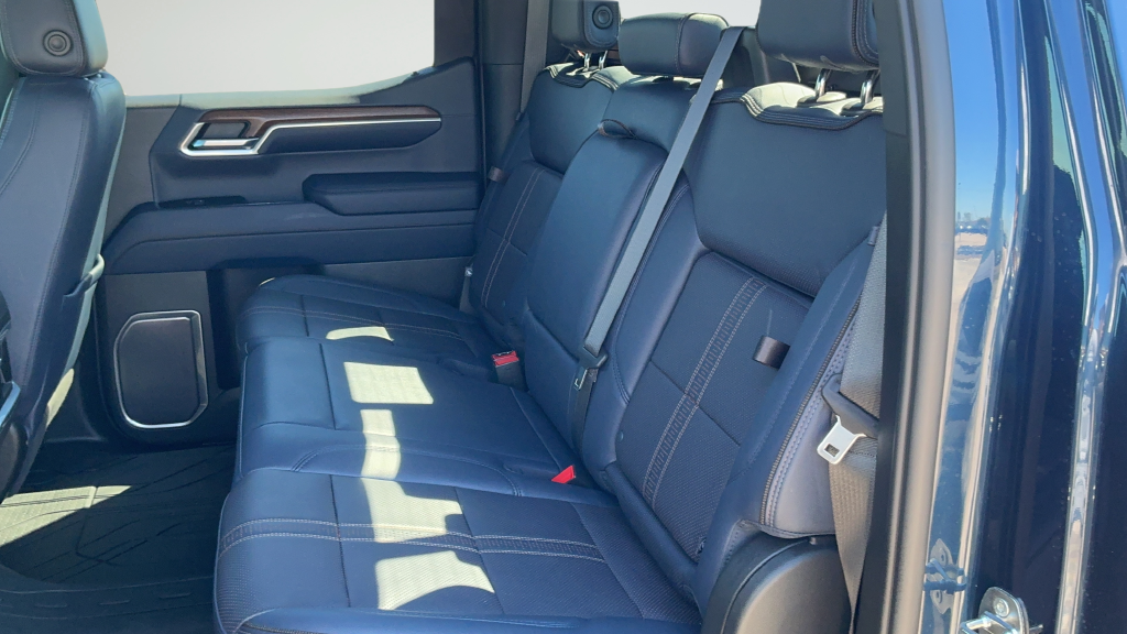 Used 2022 Blue Chevrolet High Country image 20
