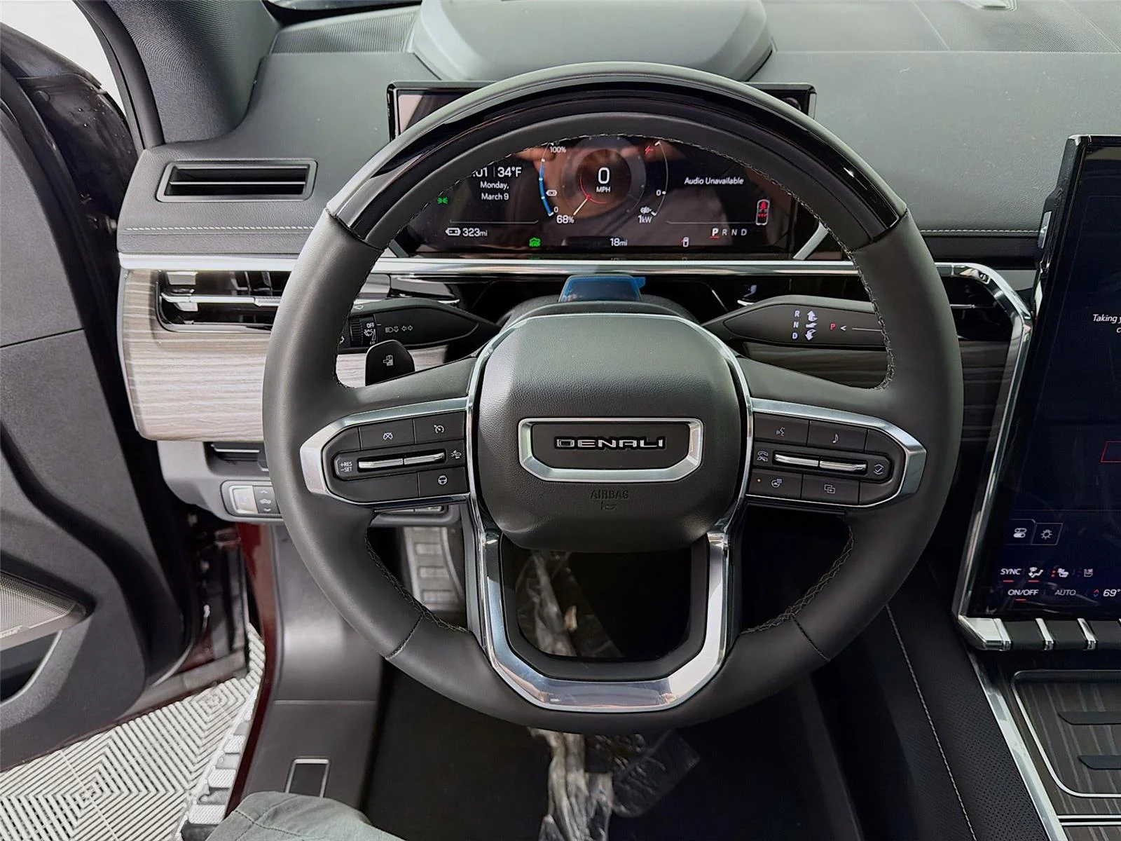 2025 GMC Sierra EV Denali - Photo 12