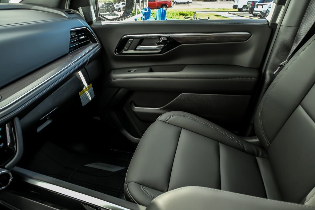 New 2026 Sterling Gray Metallic Chevrolet LT image 21