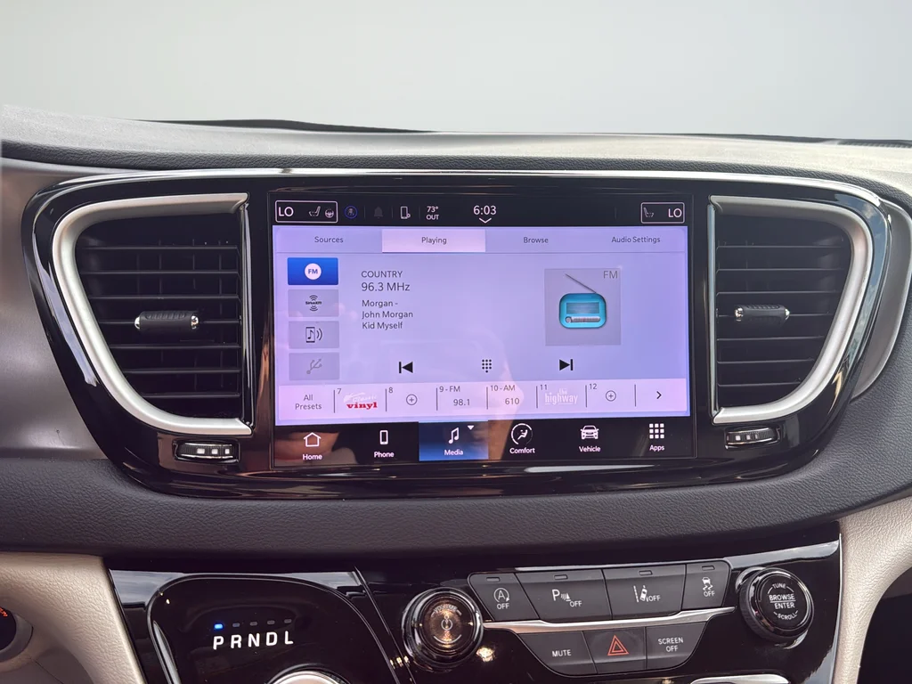 Used 2023 Black Chrysler Touring L image 14