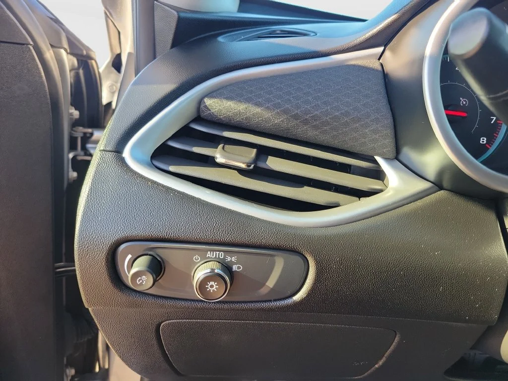 Used 2025 Gray Chevrolet LT image 29