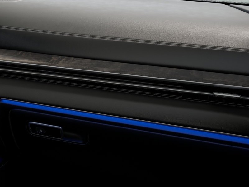 New 2027 Bering Blue Genesis 2.5T PRESTIGE image 25