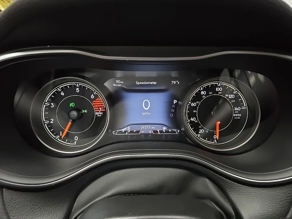 Used 2023 Gray Jeep Altitude image 24