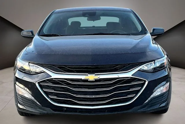 Used 2023 Gray Chevrolet LT image 3