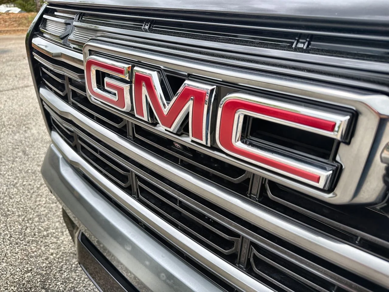 New 2026 Sterling Metallic GMC AT4 image 27