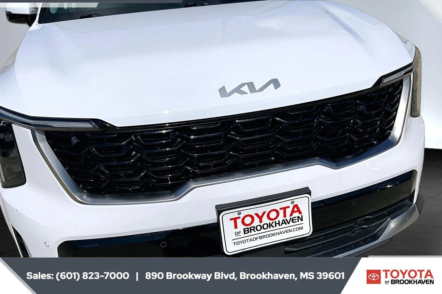 Used 2024 Glacial White Pearl Kia S image 22