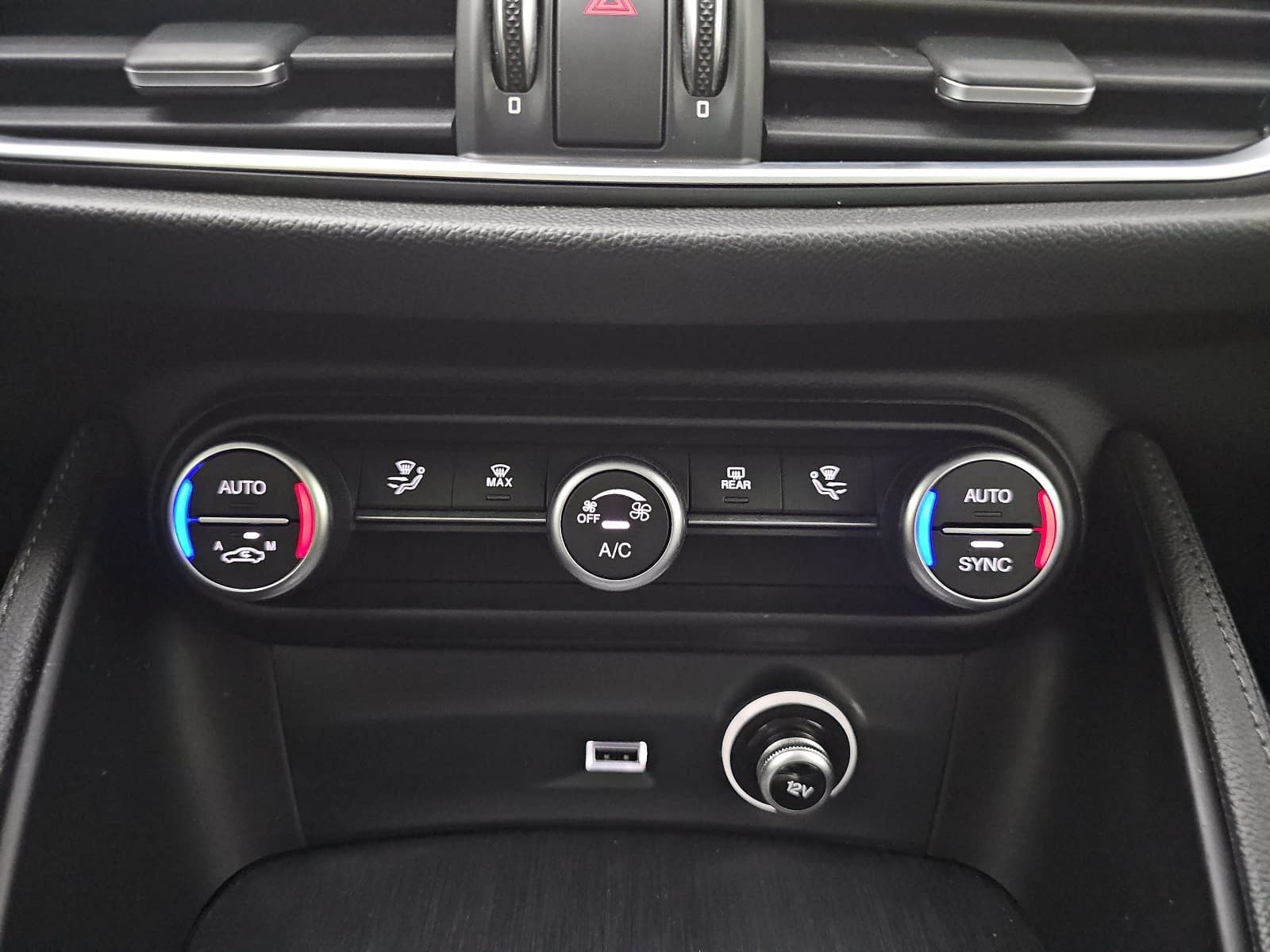 Used 2020 Black Alfa Romeo Base image 23