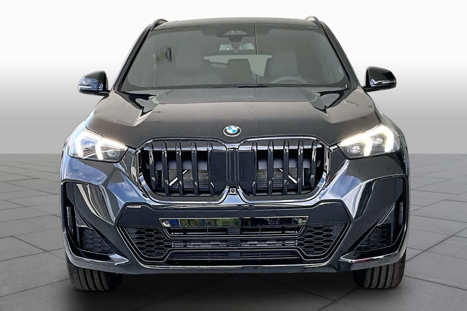 New 2026 Black Sapphire Metallic BMW xDrive28i image 3