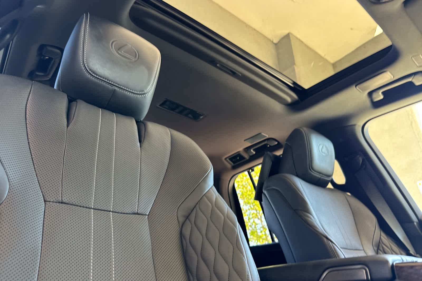 Used 2023 Eminent White Pearl Lexus Ultra Luxury image 19