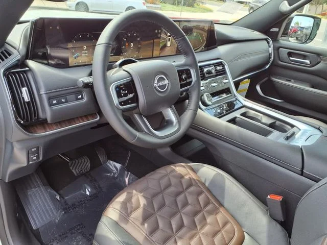 2025 Nissan Armada Platinum - Photo 12