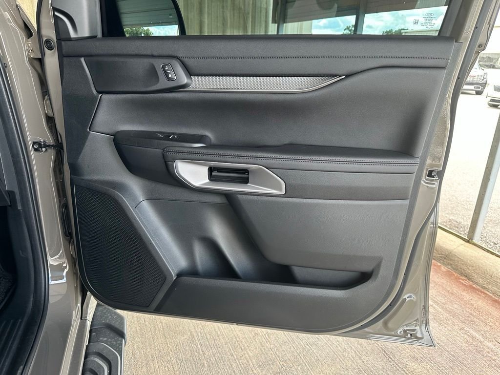 Used 2026 Gray Ford Lariat image 36