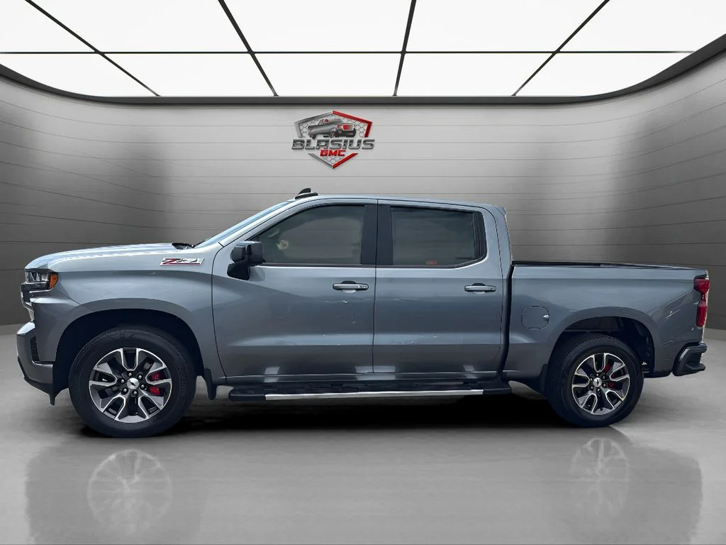 Used 2021 Gray Chevrolet RST image 2