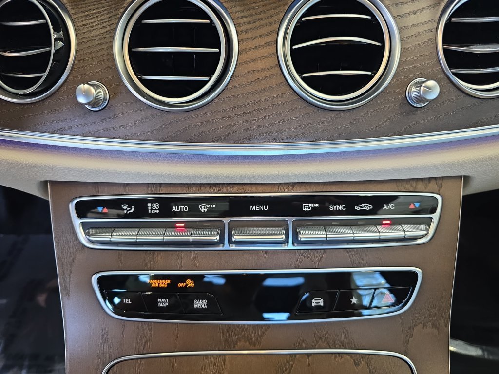 Certified Used 2022 White Mercedes-Benz E 450 image 23