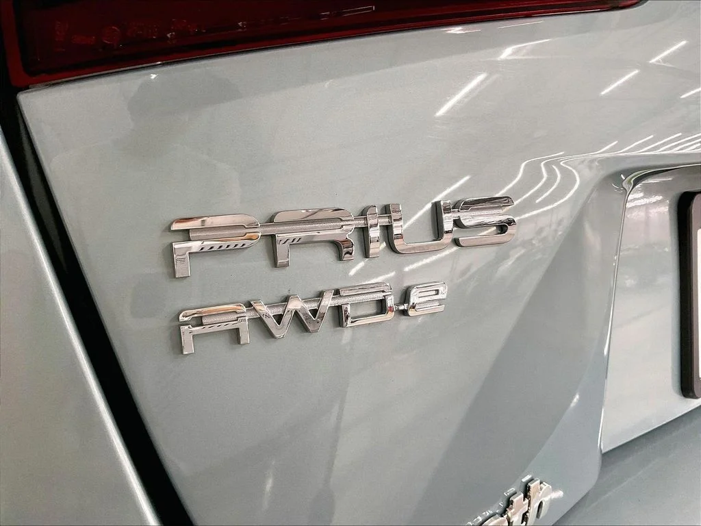 Certified Used 2019 Beige Toyota LE AWD-e image 11