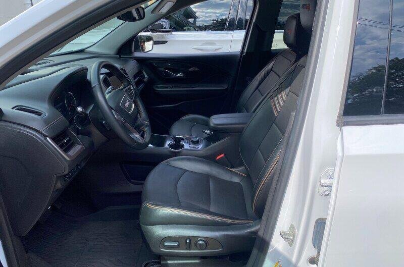Used 2023 SUMMIT WHITE GMC AT4 image 4