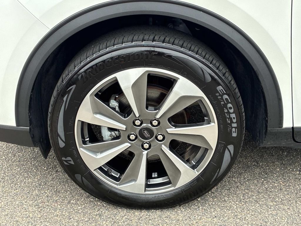 Used 2024 White Ford Platinum image 20