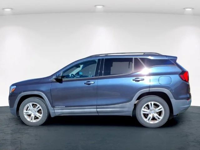Used 2019 Blue GMC SLE image 20
