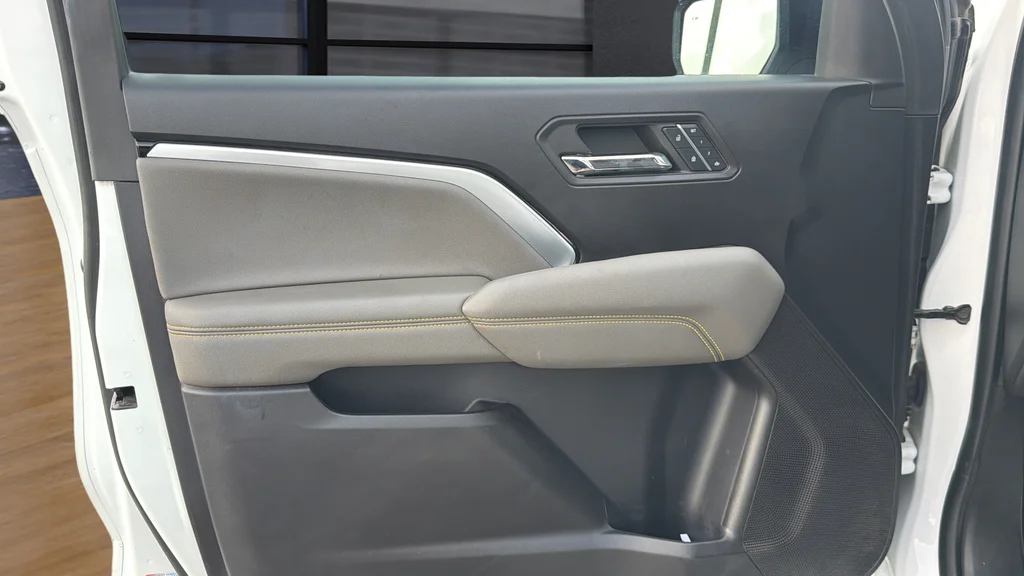Used 2023 White Chevrolet ZR2 image 22