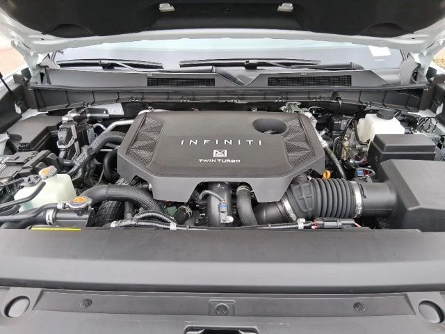 New 2026 2T RADIANT WHIT INFINITI Sport 4WD image 32