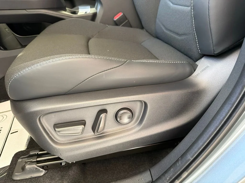 New 2026 Overcast Toyota  SE image 12