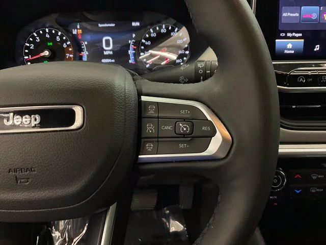 2025 Jeep Compass Limited - Photo 13