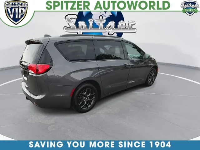 Used 2019 Gray Chrysler Touring Plus image 15