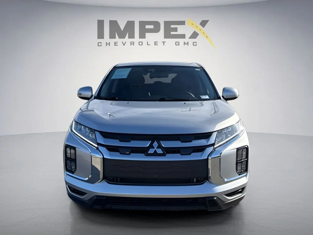 Used 2023 Silver Mitsubishi 2.0 ES image 8