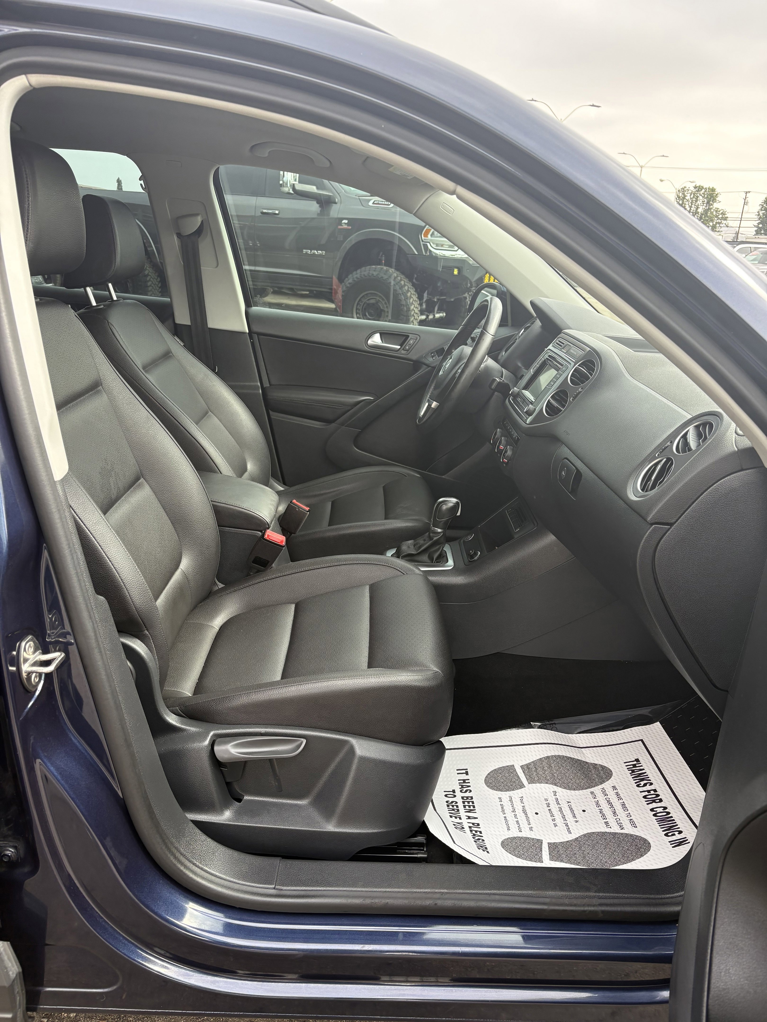 Used 2016 Blue Volkswagen  image 15