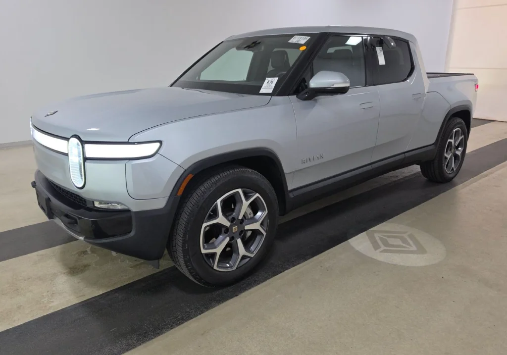 2024 Rivian R1T Adventure