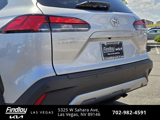 Used 2025 Silver Toyota XLE image 8